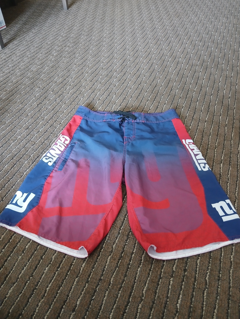 New York Giants NFL Board Shorts Men's Size 32